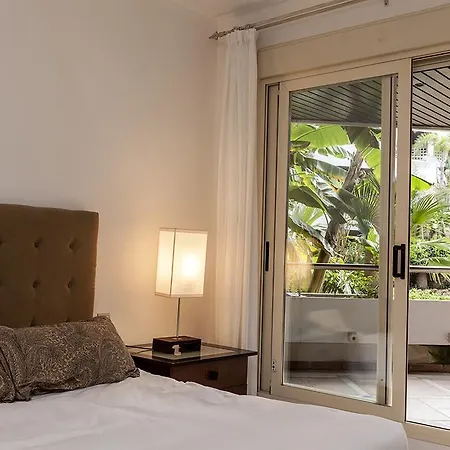 Fuente Aloha Apartment